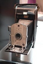 170px-Polaroid_Land_Camera_Model_95_-_MIT_Museum_-_DSC03766.JPG