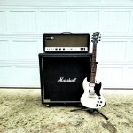 Sunn 200S Marshall 1510 4x10 w Khazakstani badge & Gibson SGJ on driveway 2021.jpg