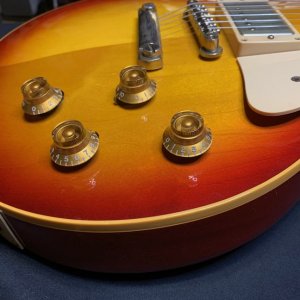 RIGHT FRONT GRAIN & CONTROLS.jpg
